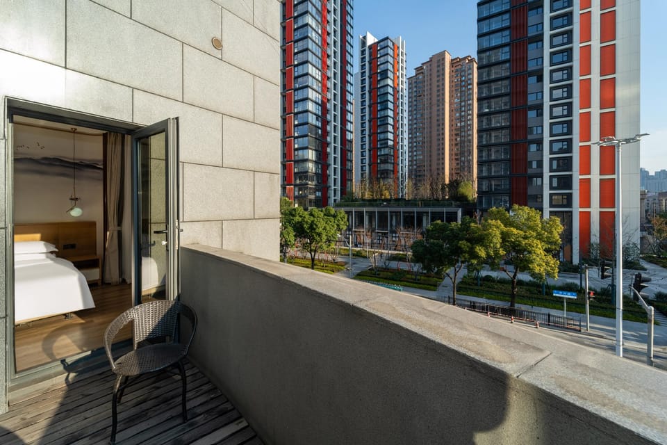 Jinglai Hotel Urban Luxury - Shanghai Railway Station Zhongxing Road Metro Station Branch Hotel in Shanghai