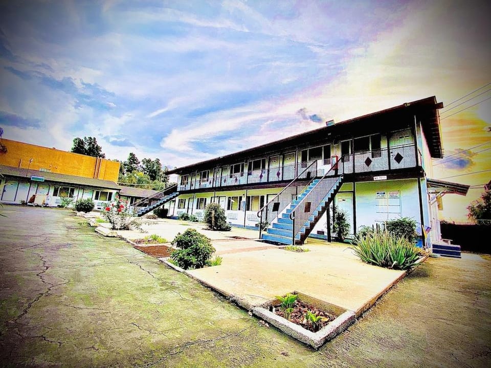 Blue Pacific Motel Whittier Los Angeles Hotel in Santa Fe Springs