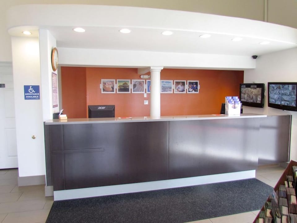 Motel 6 Hotel in Vancouver