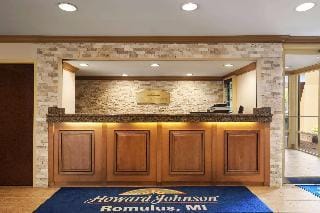 Howard Johnson Romulus Detroit Metro Airport Hotel in Romulus