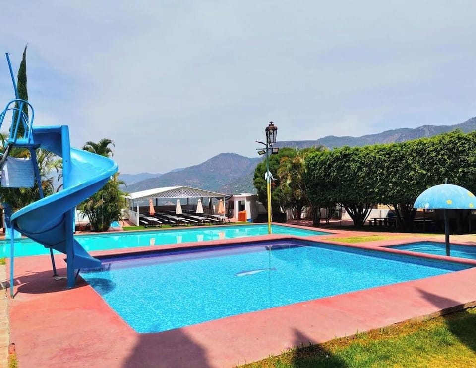 Resort y Balneario Los Angeles Hotel in Taxco