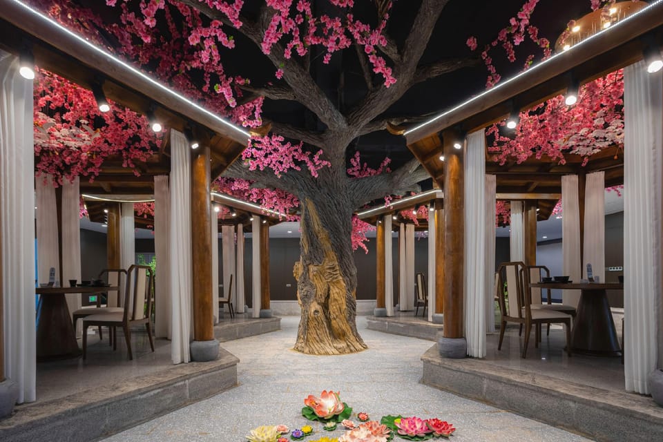 Luyin Elegant Resort Hotel Hotel in Zhejiang