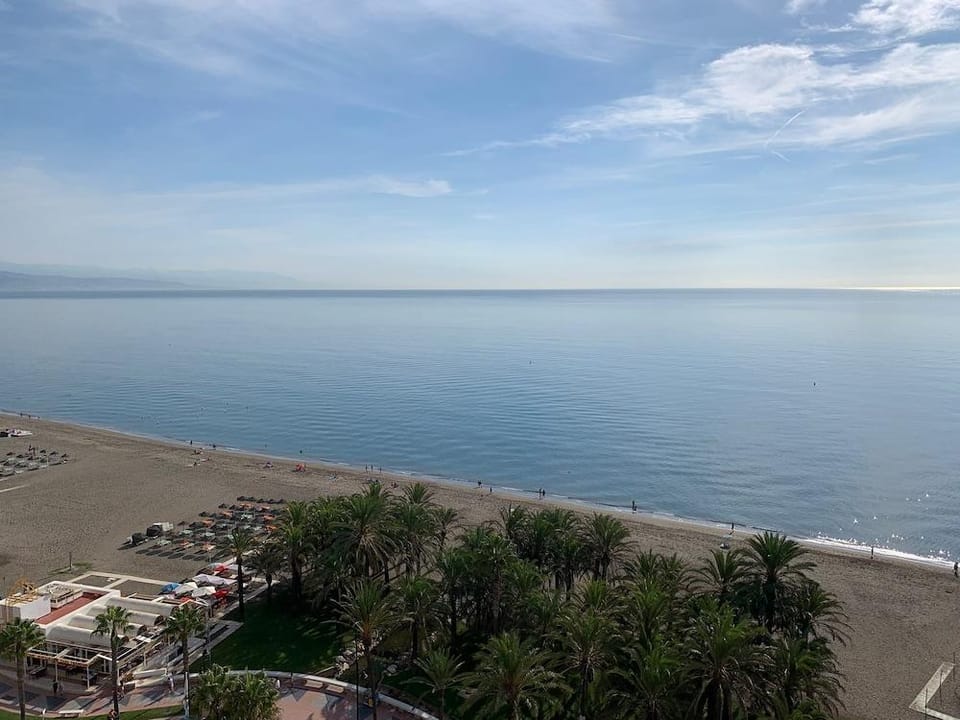 Waterfront Playamar Apartments Hotel in Torremolinos