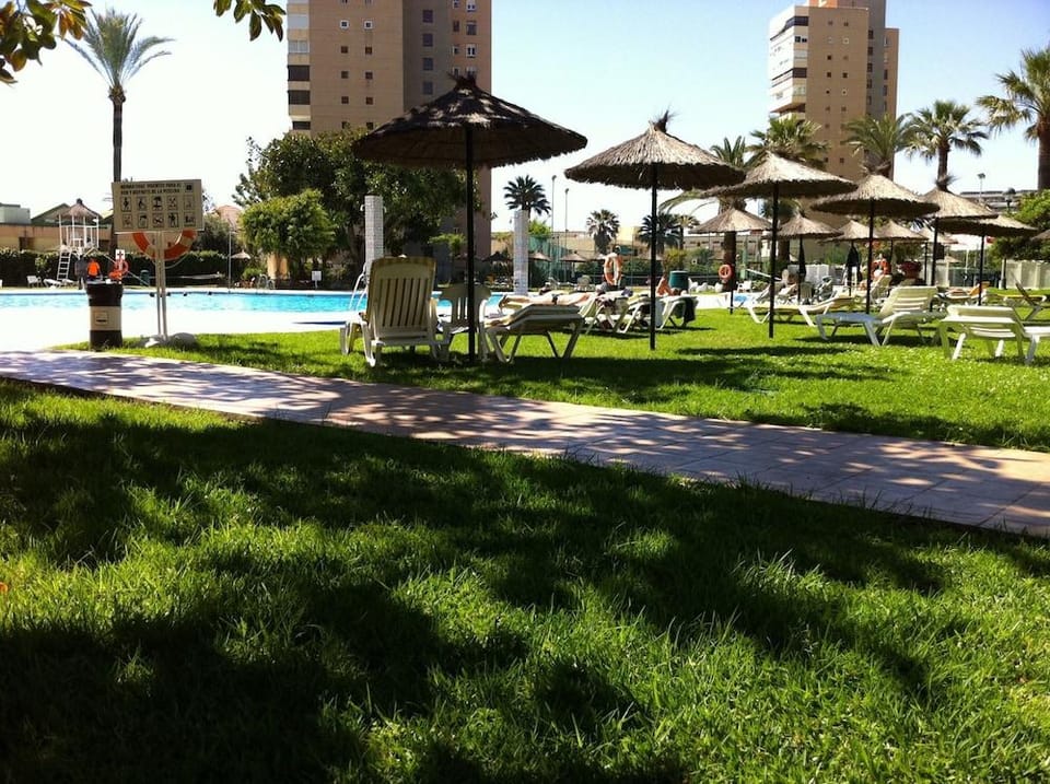 Waterfront Playamar Apartments Hotel in Torremolinos