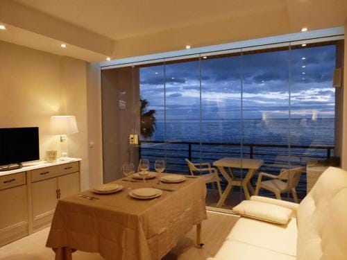 Waterfront Santa Clara Apartments Hotel in Torremolinos