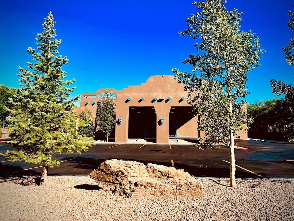 El Camino Lodge Hotel in Taos