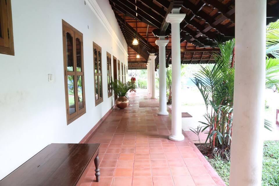 Kovilakam Lakeside Villa Hotel in Kerala