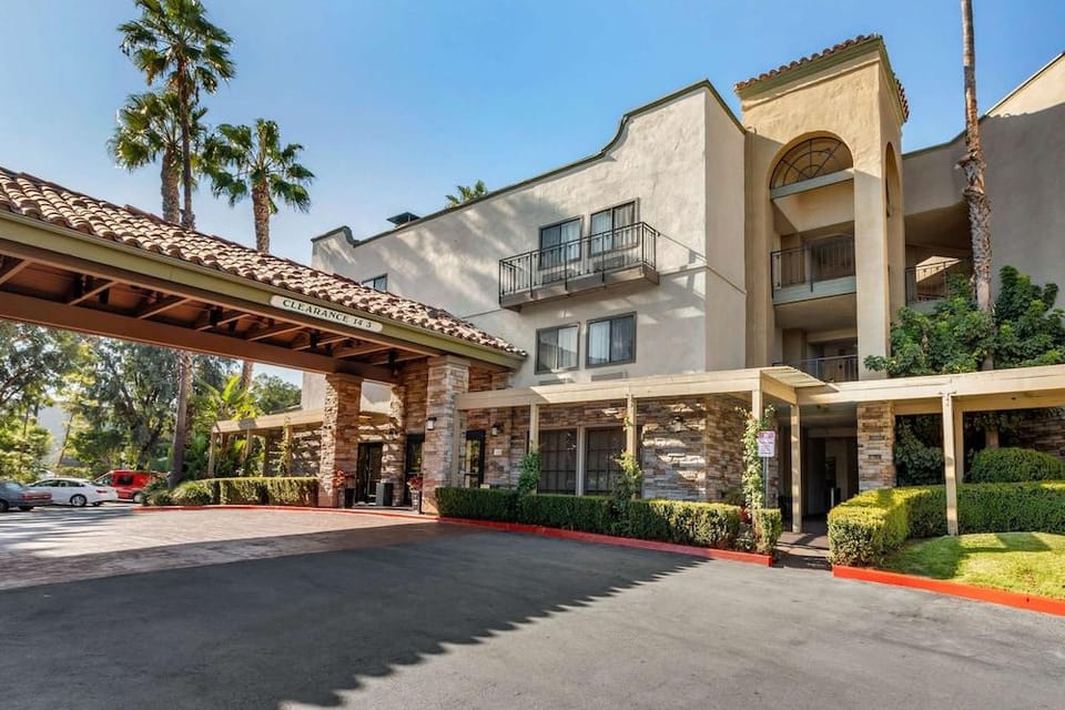 Clarion Hotel Hotel in Santa Ana