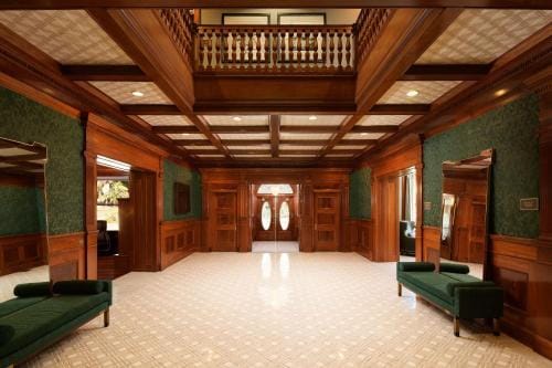Dolce Hayes Mansion - Conference Center Hotel in San Jose