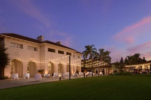 Dolce Hayes Mansion - Conference Center Hotel in San Jose
