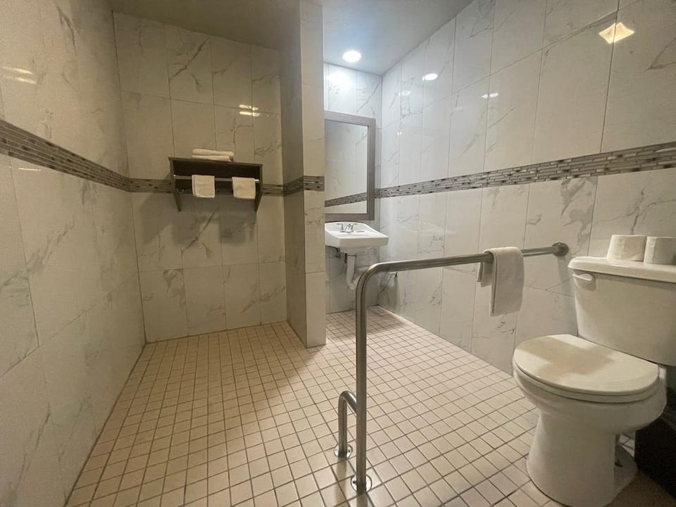 Economy Inn Hotel in San Bernardino
