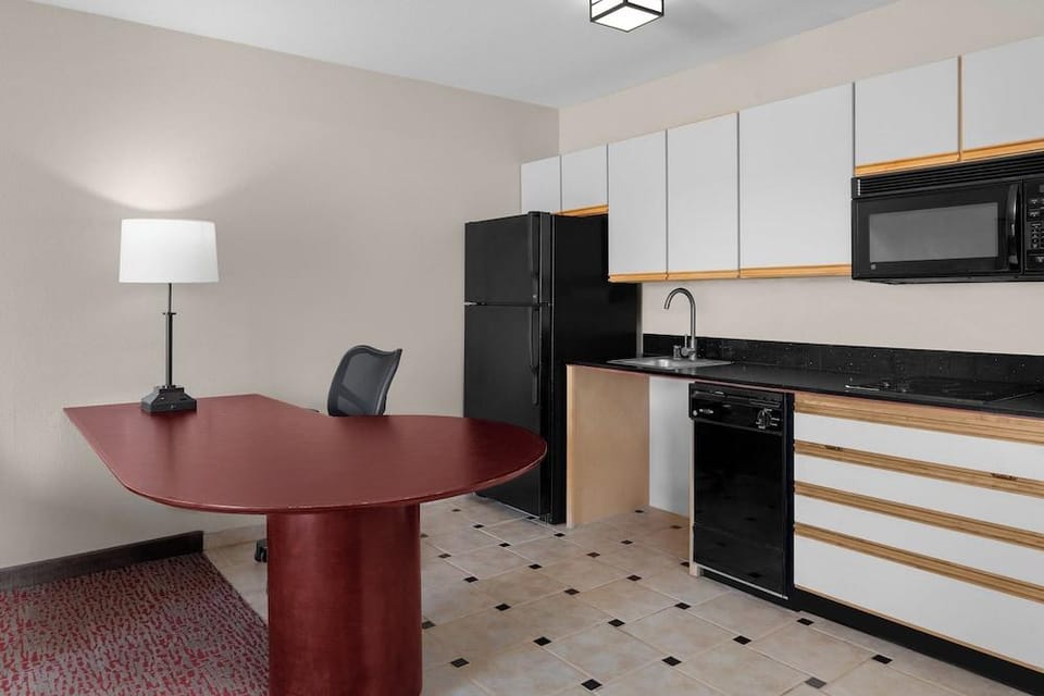 Larkspur Landing Sacramento Hotel in Arden-Arcade