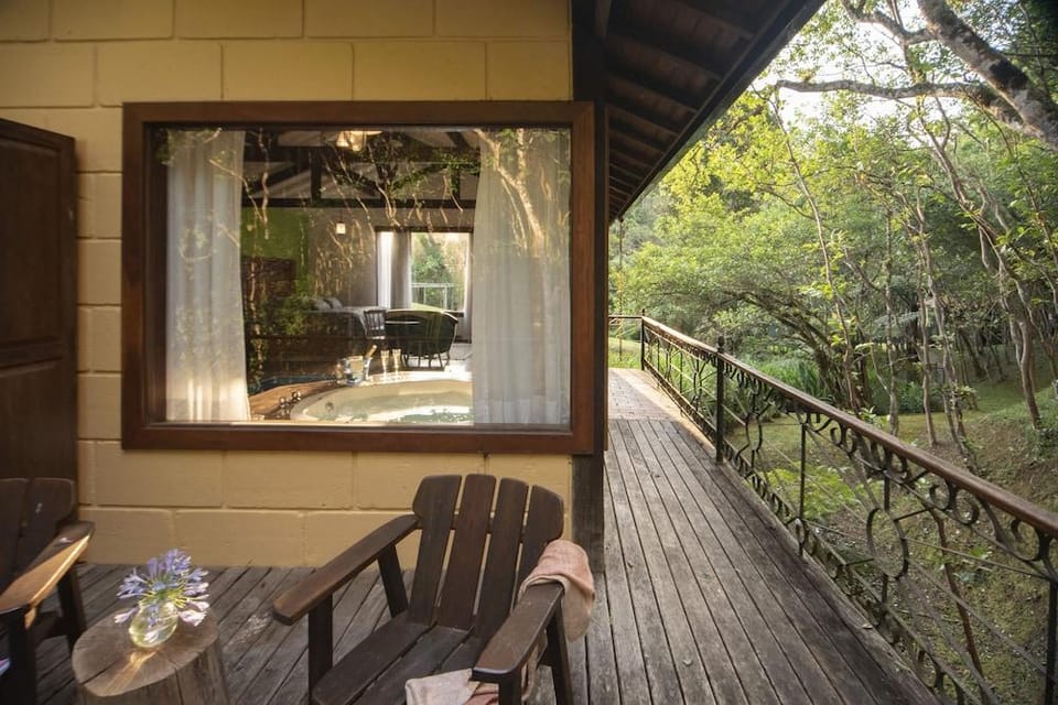 Terra Crua Hotel in Visconde de Mauá