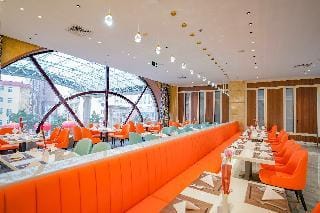 Grand Regency Hotel Lobby Bar Hotel in Qingdao