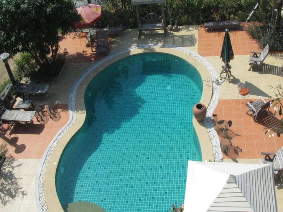 Baan Klang Noen Hotel in Pattaya City