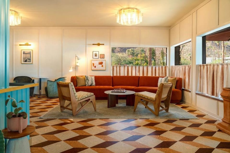 Royal Sun Inn Hotel in Palm Springs