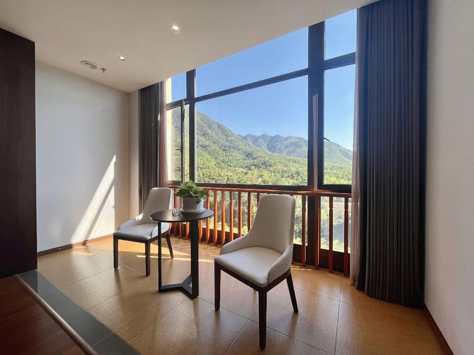 Chengde Modern Manor Hotel in Zhejiang