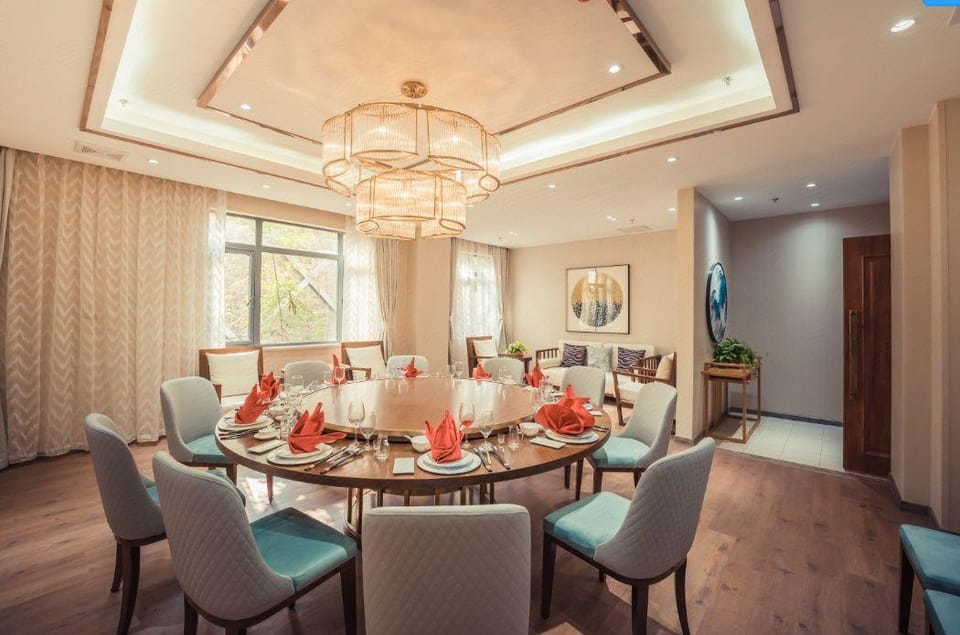 Riyuezhou Resort Hotel in Jiangsu