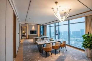 Grand New Century Hotel Vangu Lanxi Hotel in Hangzhou