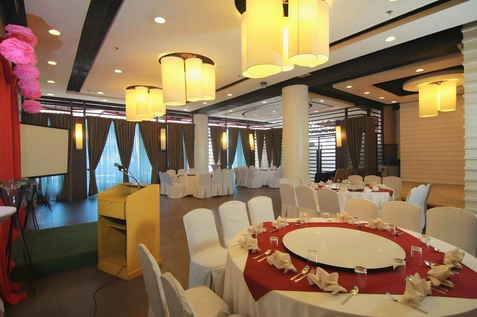 Hotel Supreme Convention Plaza Hotel in Baguio
