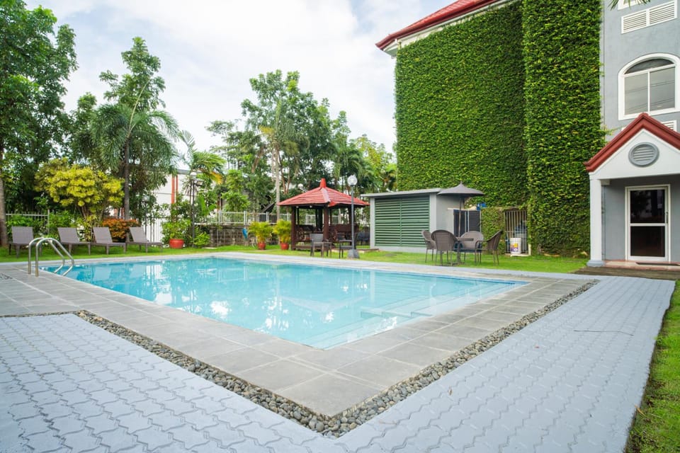Microtel by Wyndham Batangas Hotel in Calabarzon