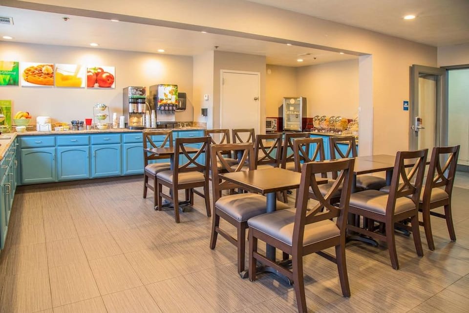 Quality Inn Hotel in Merced