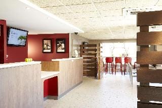 Hotel Restaurant Campanile Marseille - Saint Antoine Hotel in Marseille