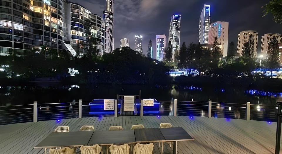 Paradise Island Resort Resort in Surfers Paradise