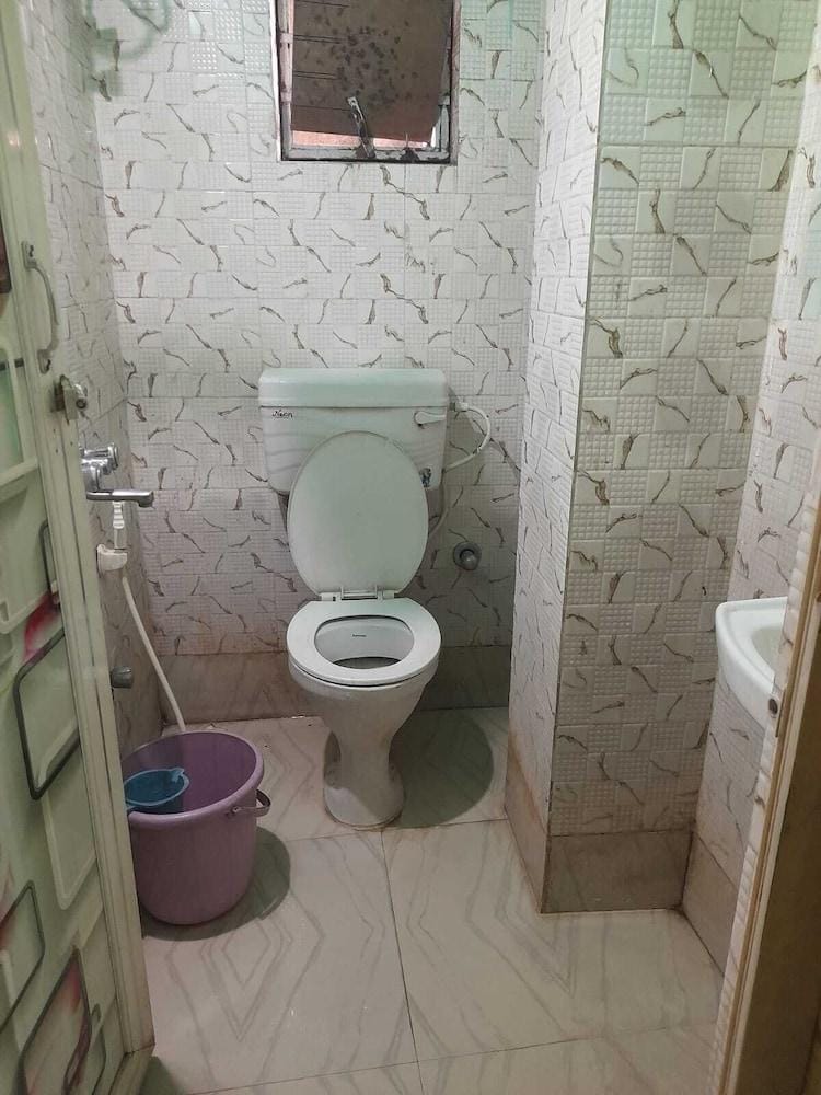 Duniya Guest House Hotel in Kolkata