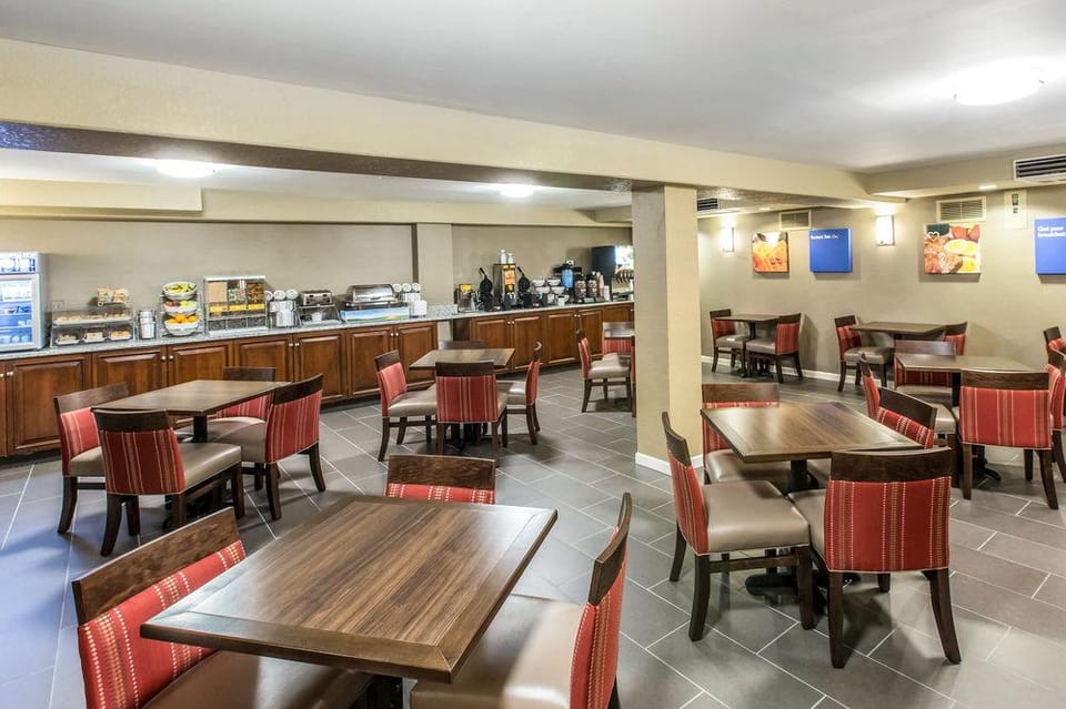 Ramada Knoxville Hotel in Knoxville