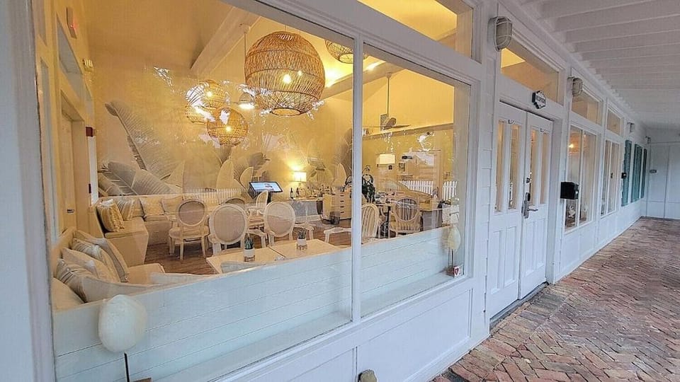 The Paradise Inn Hotel in Key West