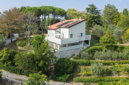 Villa Matilde only 10 min from the beach Hotel in Marche