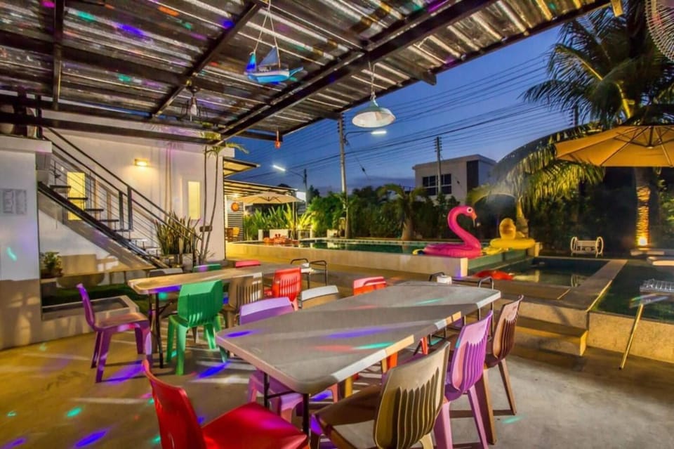 Lovely-Home Pool Villa Hotel in Hua Hin District