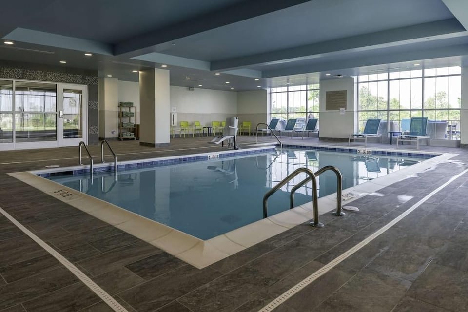 Home2 Suites by Hilton Fort Wayne North Hotel in Fort Wayne