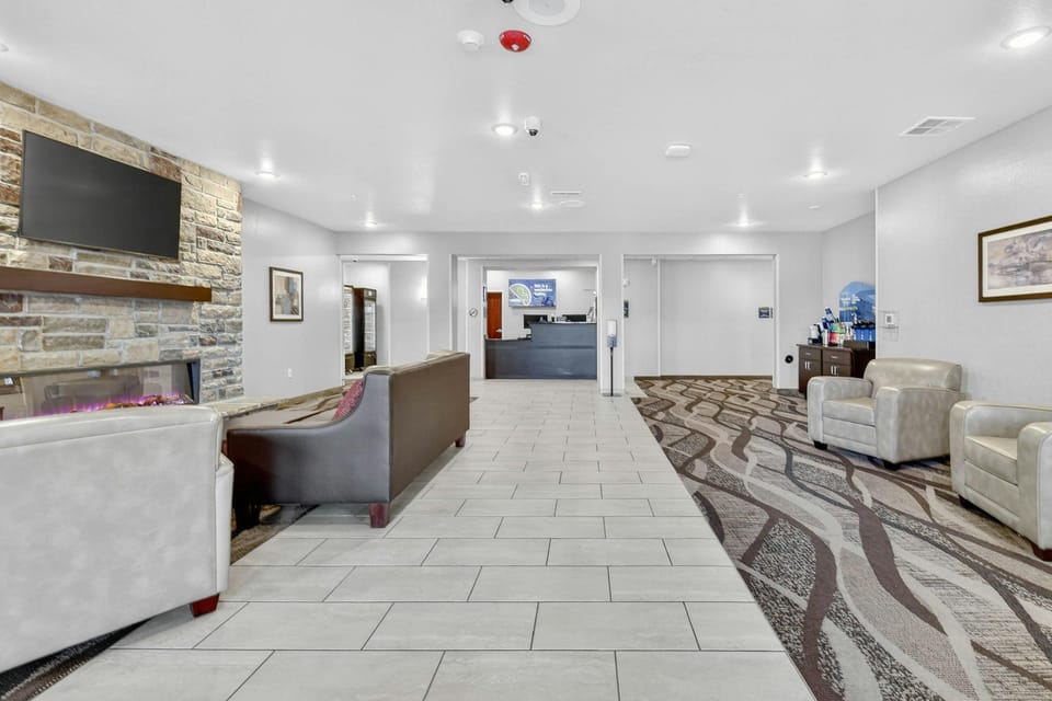 Cobblestone Hotel & Suites - Eaton Hotel in Ohio
