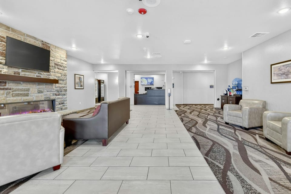 Cobblestone Hotel & Suites - Eaton Hotel in Ohio