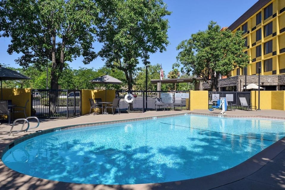 Clarion Hotel Hotel in Bakersfield
