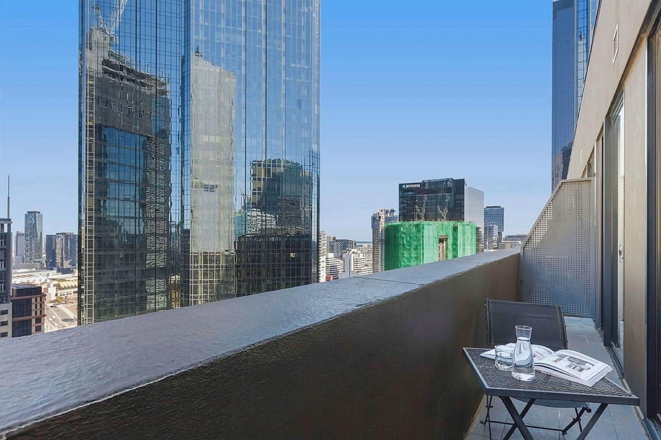 Oaks Melbourne on Collins Suites Apartment hotel in Melbourne