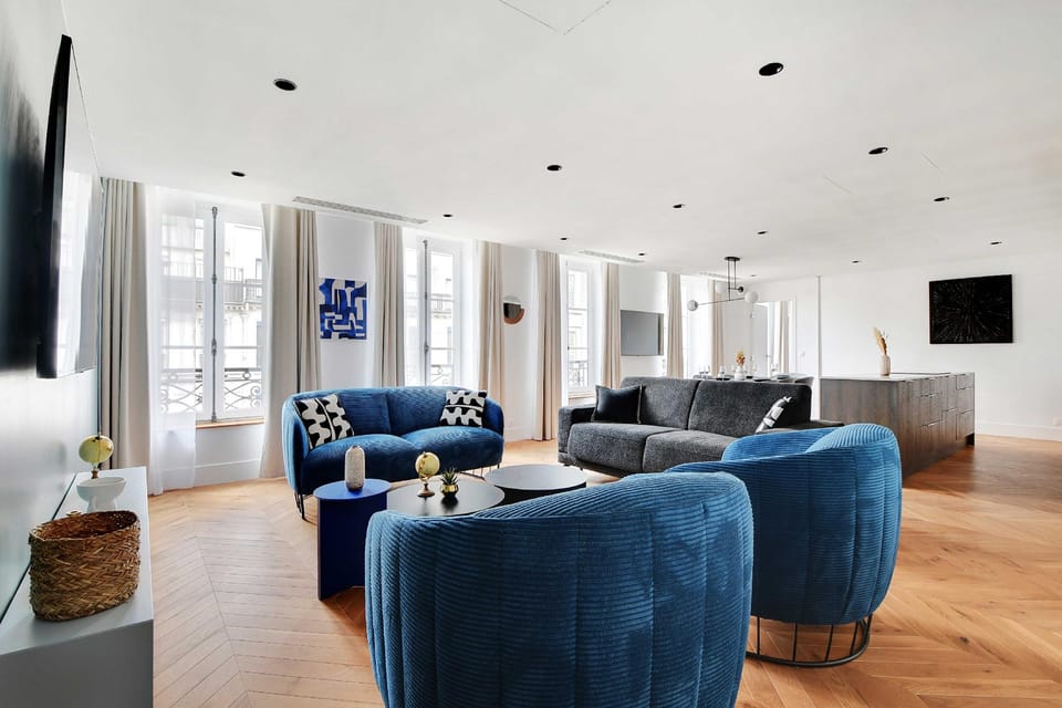 Apartment for 8 people in Madeleine Hotel in Paris