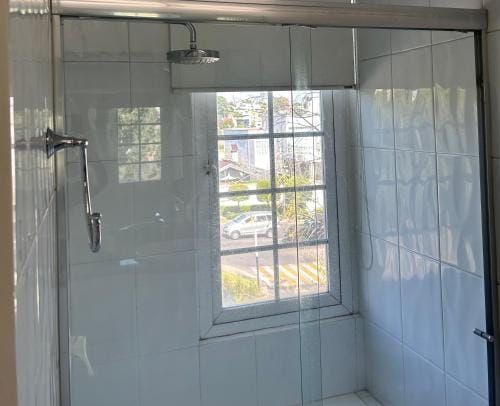 Modern room with balcony Hotel in Mexico City