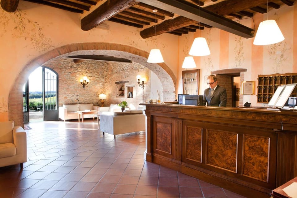 Villa Curina Resort Hotel in Tuscany