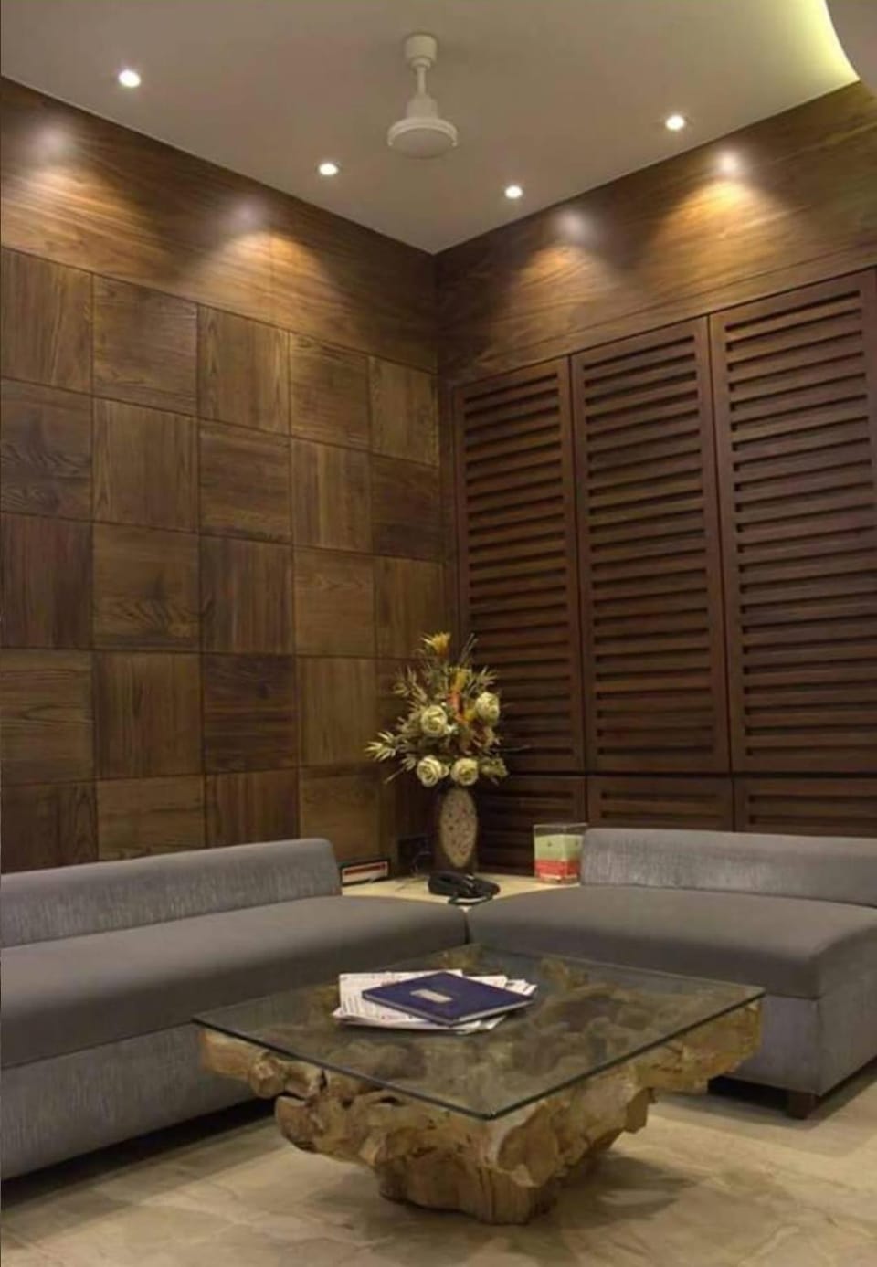 Hotel sharda Hotel in Mumbai