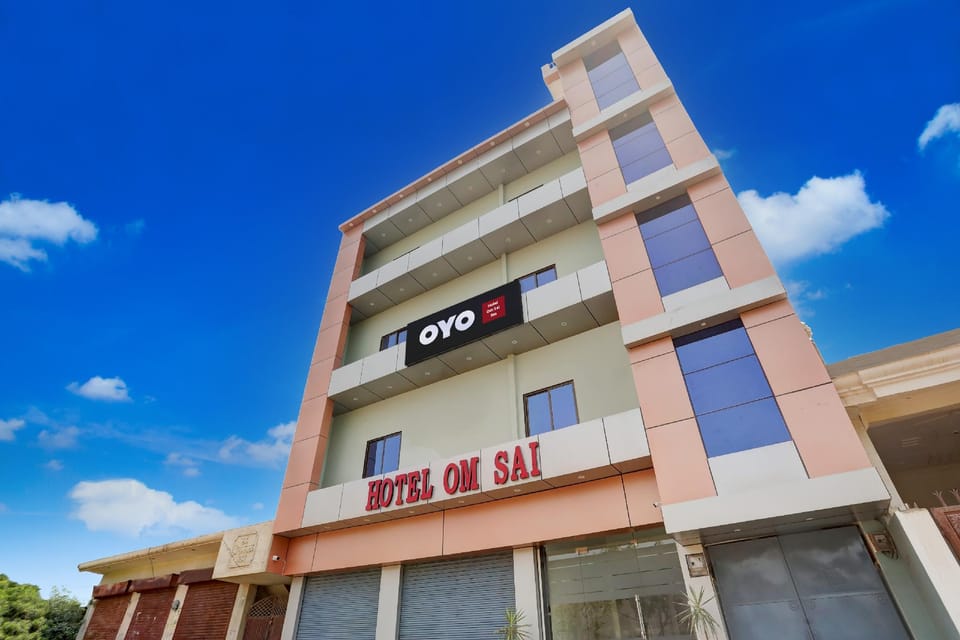 Hotel O Om Sai inn Hotel in Uttar Pradesh