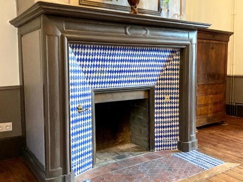 Sejour romantique ou professionnel au Chateau isigny, Charme et feu de cheminee Hotel in Brittany
