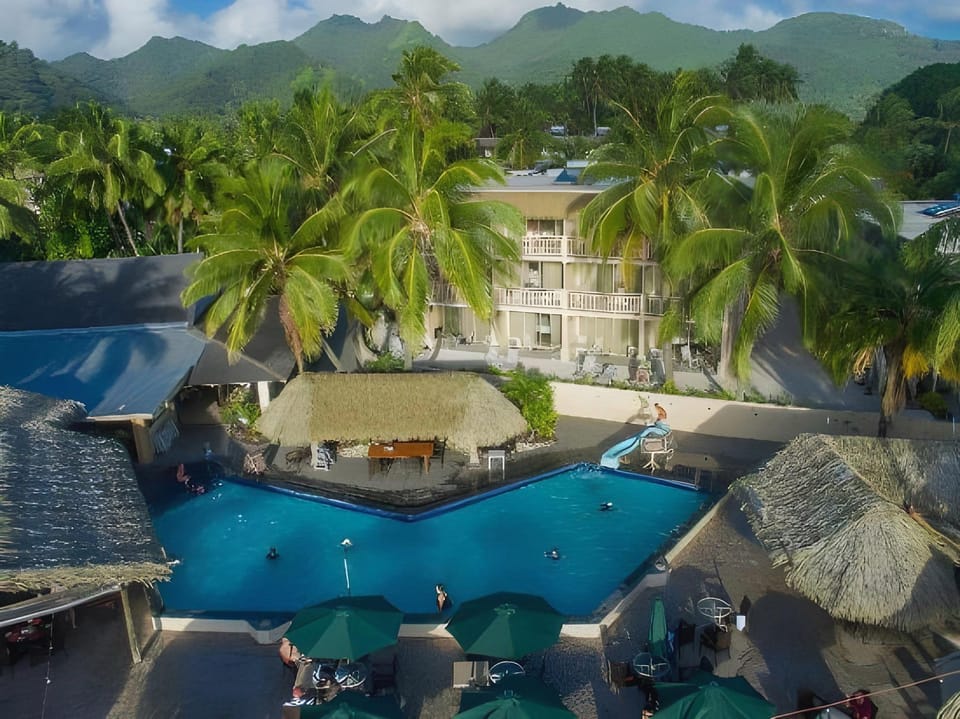 The Edgewater Resort and Spa Resort in Arorangi District
