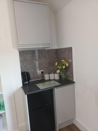 Central en-suite room, WIFI, Kitchen and Laundry Access Hotel in Ipswich
