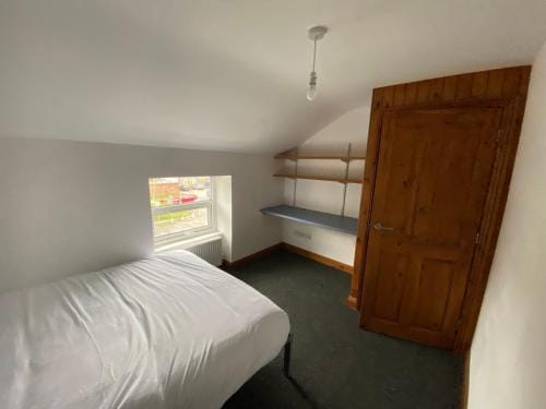 Room In A Shared House Hotel in Bangor