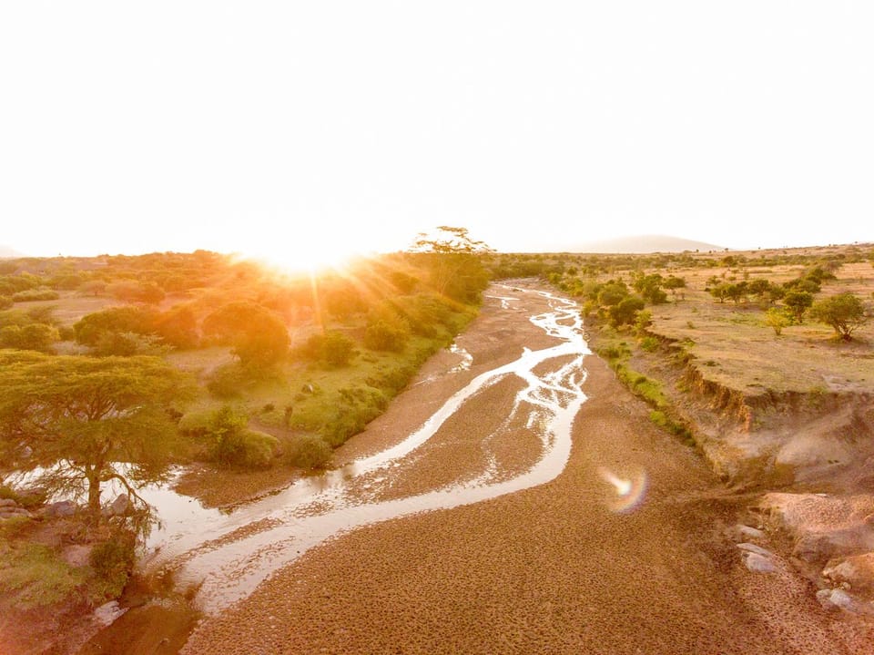 Explore Sand River Lodge Lodge in Kenya
