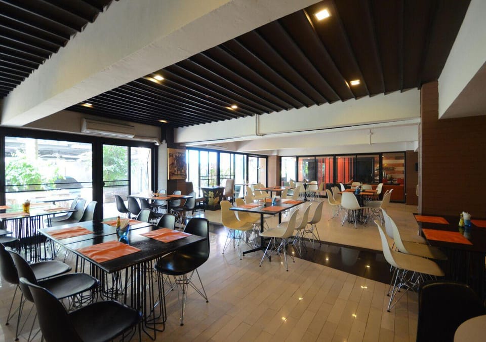 Chaba Inn Srinakarin Hotel in Bangkok