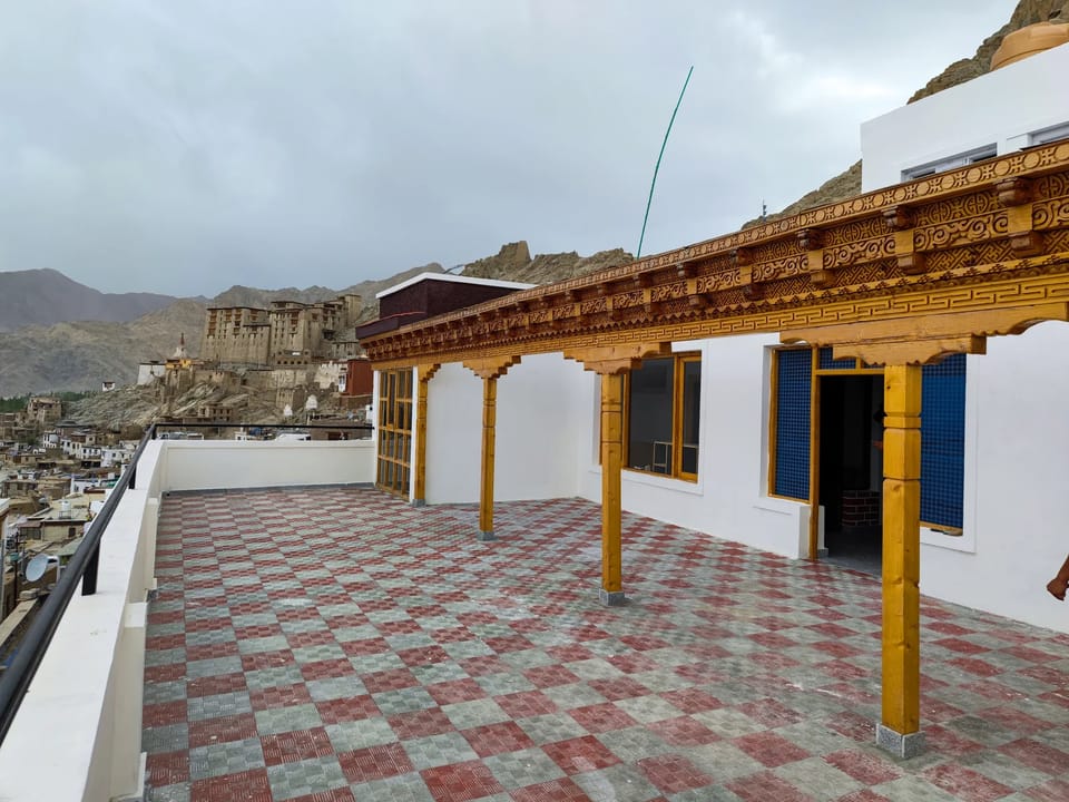 Hill Top Heaven Hotel in India